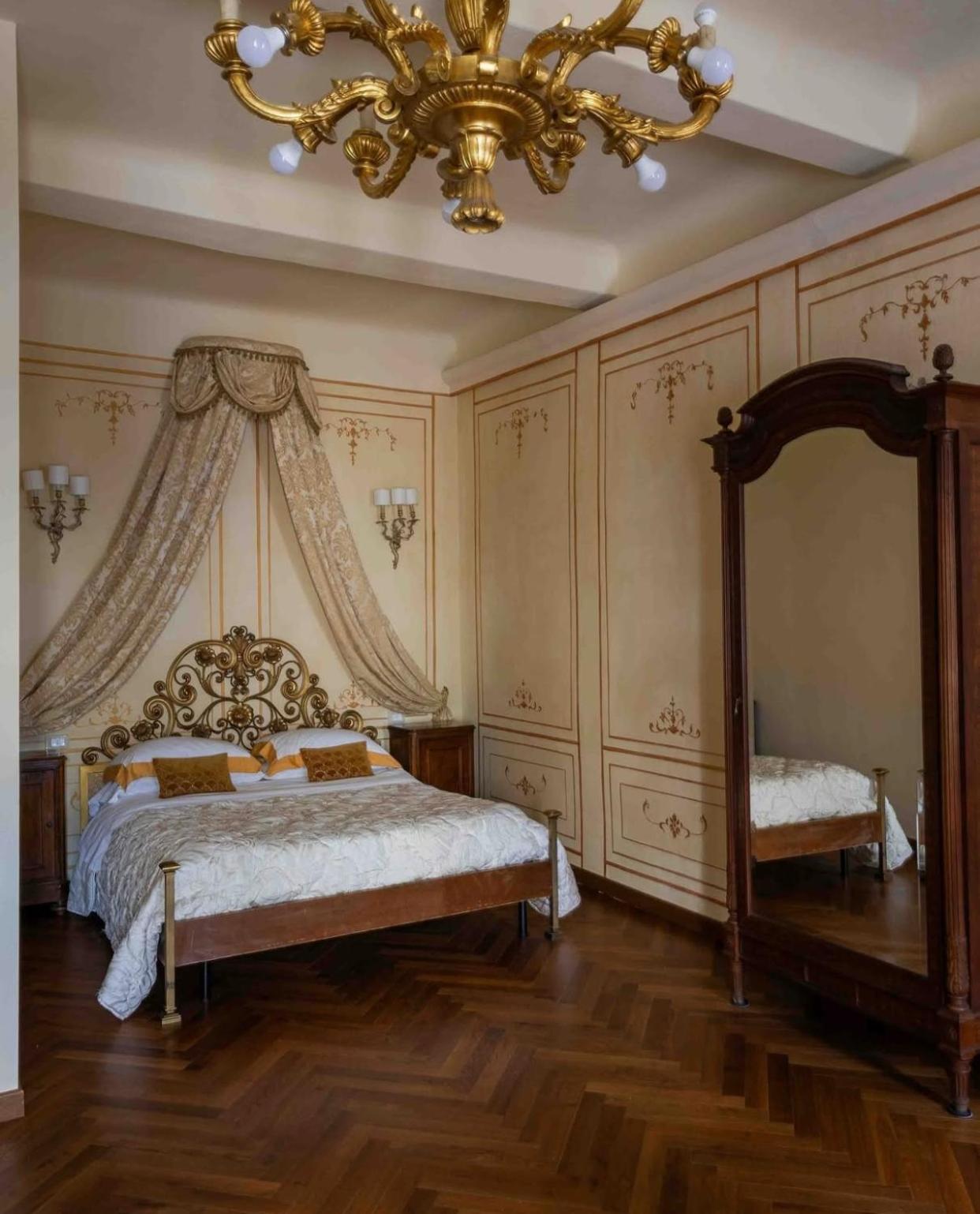 Palazzo Lari Sarzana酒店 外观 照片