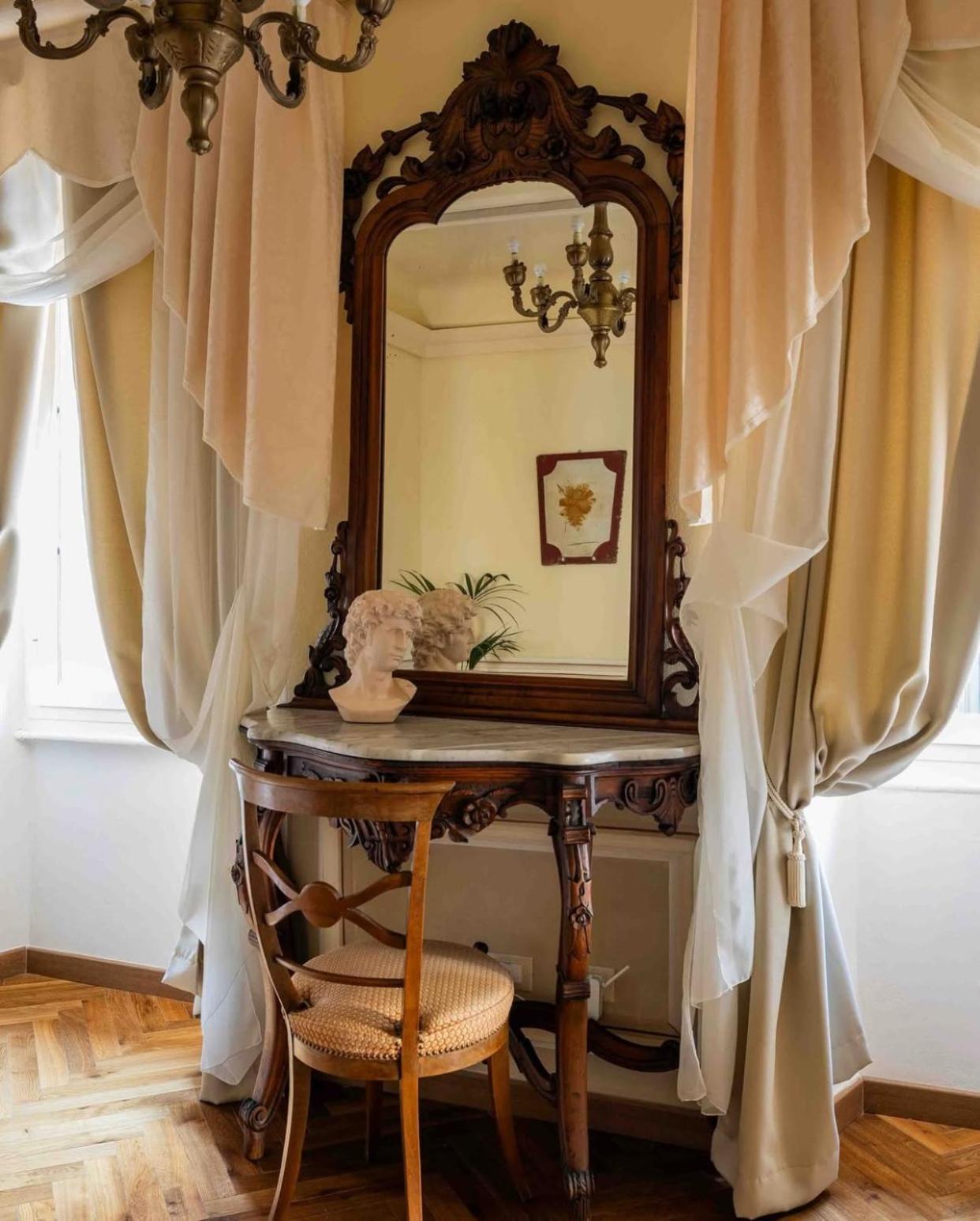 Palazzo Lari Sarzana酒店 外观 照片