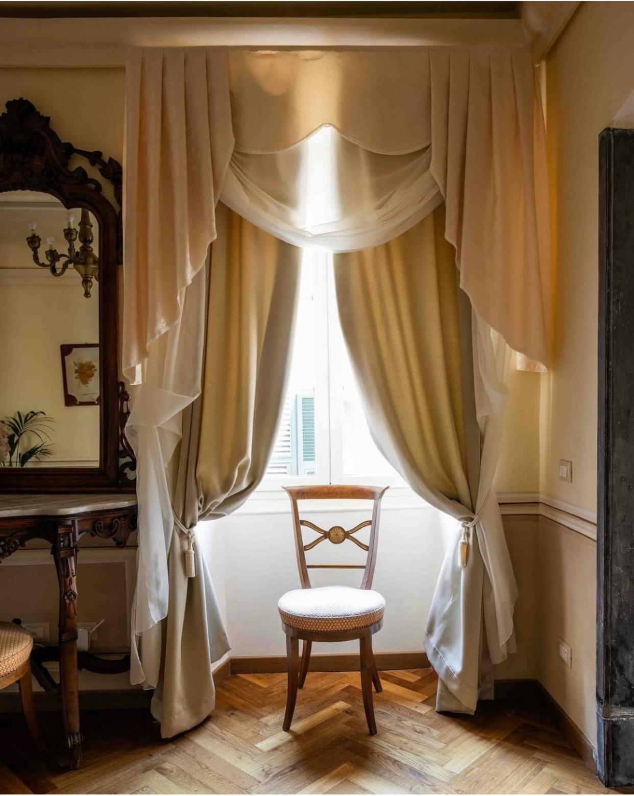 Palazzo Lari Sarzana酒店 外观 照片