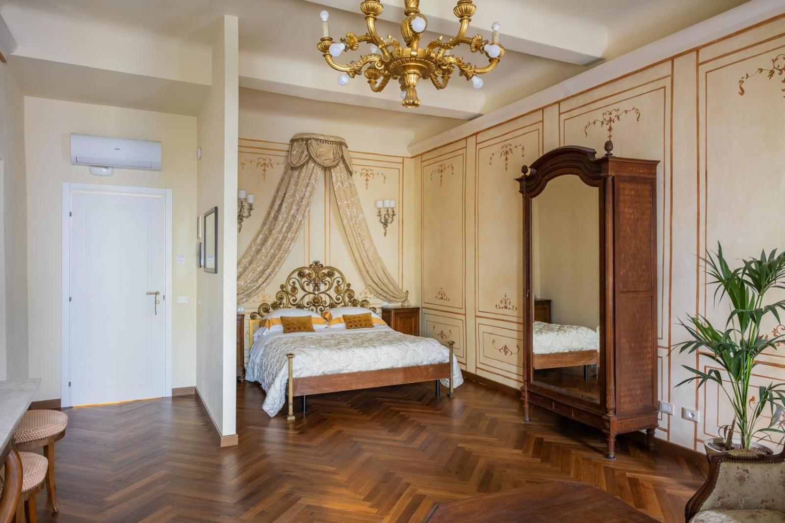 Palazzo Lari Sarzana酒店 外观 照片