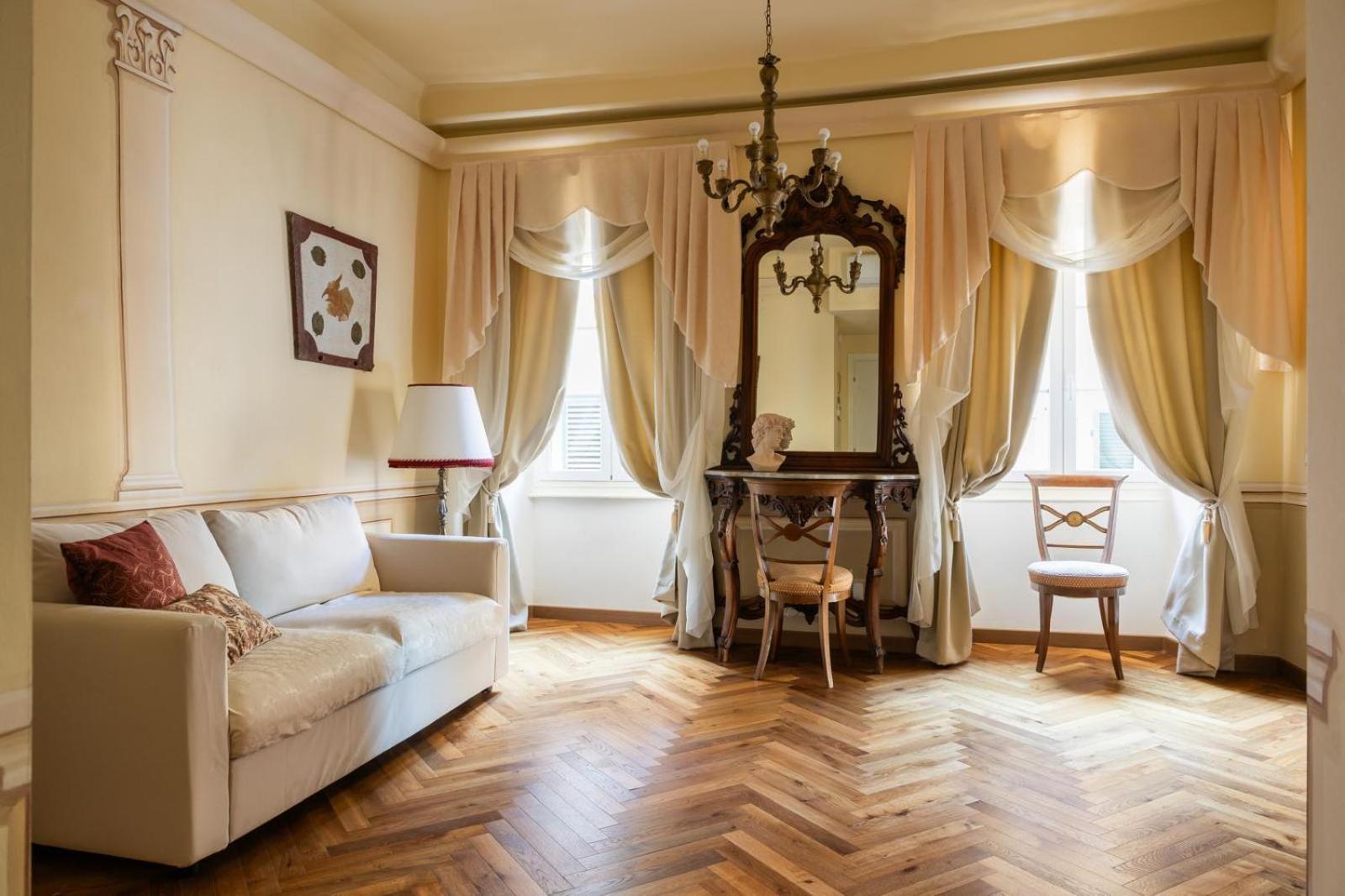 Palazzo Lari Sarzana酒店 外观 照片