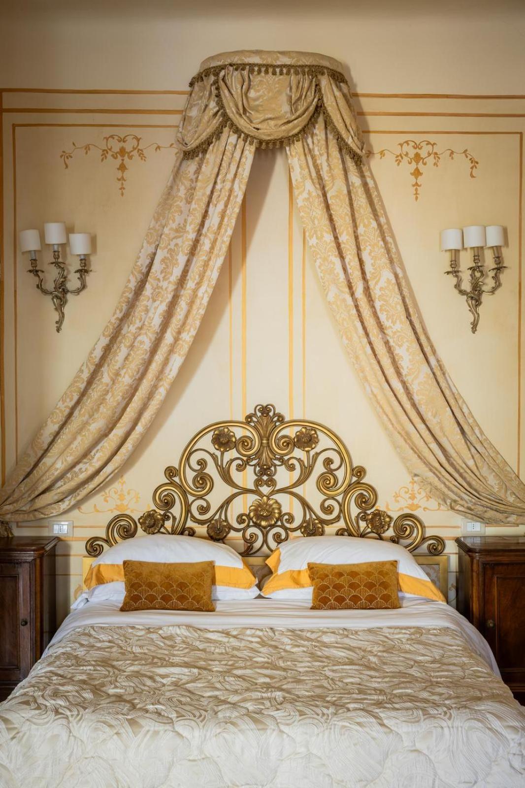 Palazzo Lari Sarzana酒店 外观 照片