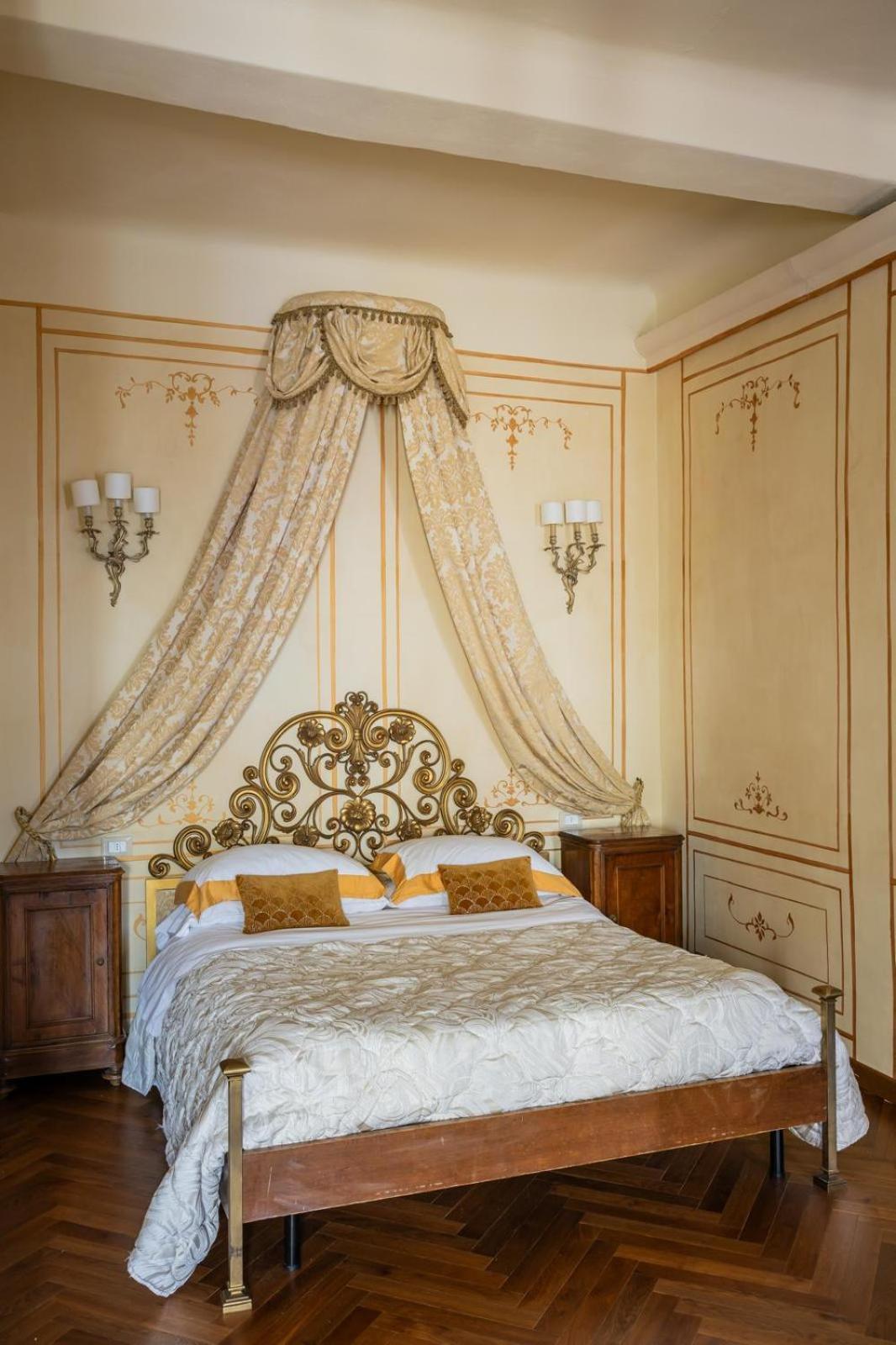 Palazzo Lari Sarzana酒店 外观 照片